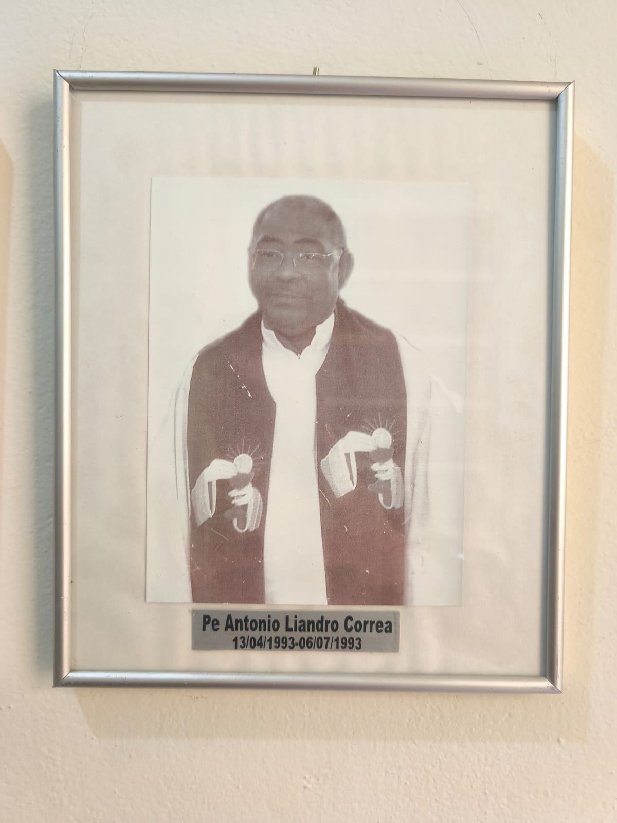 Foto emoldurada de Pe. Antonio Liandro Correa